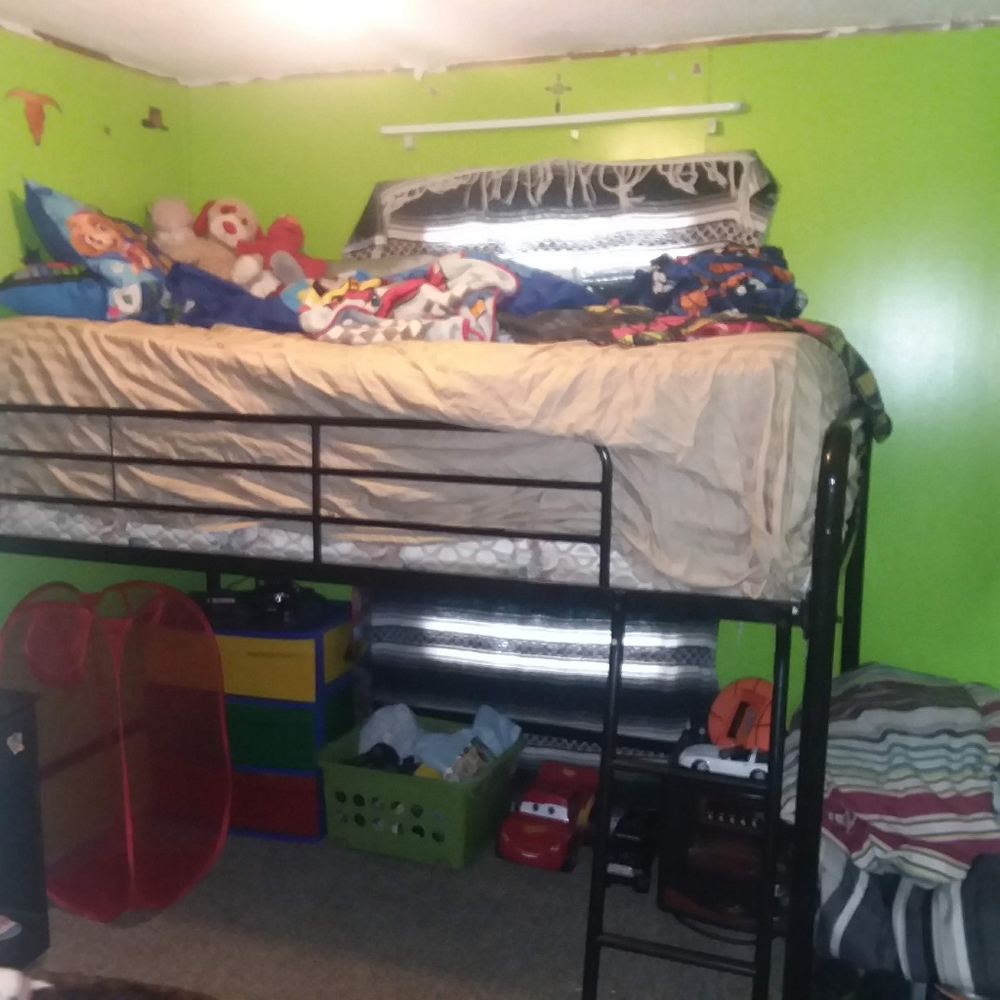Items - Picture 9 of 16